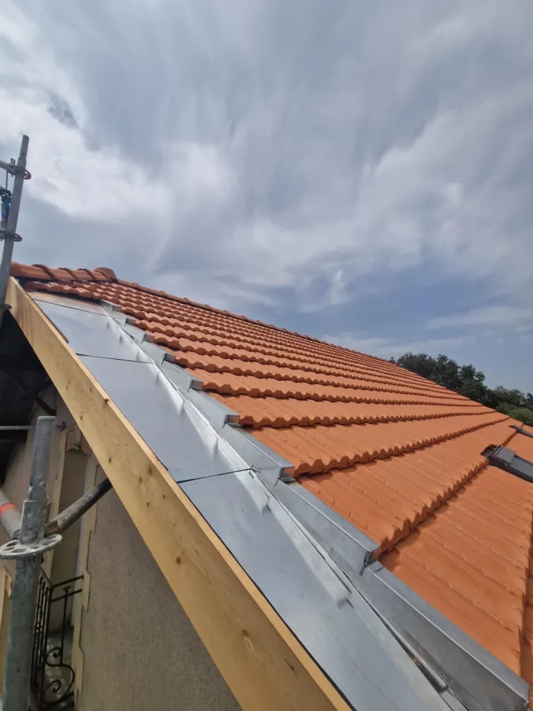 chantier 1 bordas avec gros travaux de zinguerie 417e95e2 8de7 4363 9728 0bfb1376033c optimhome